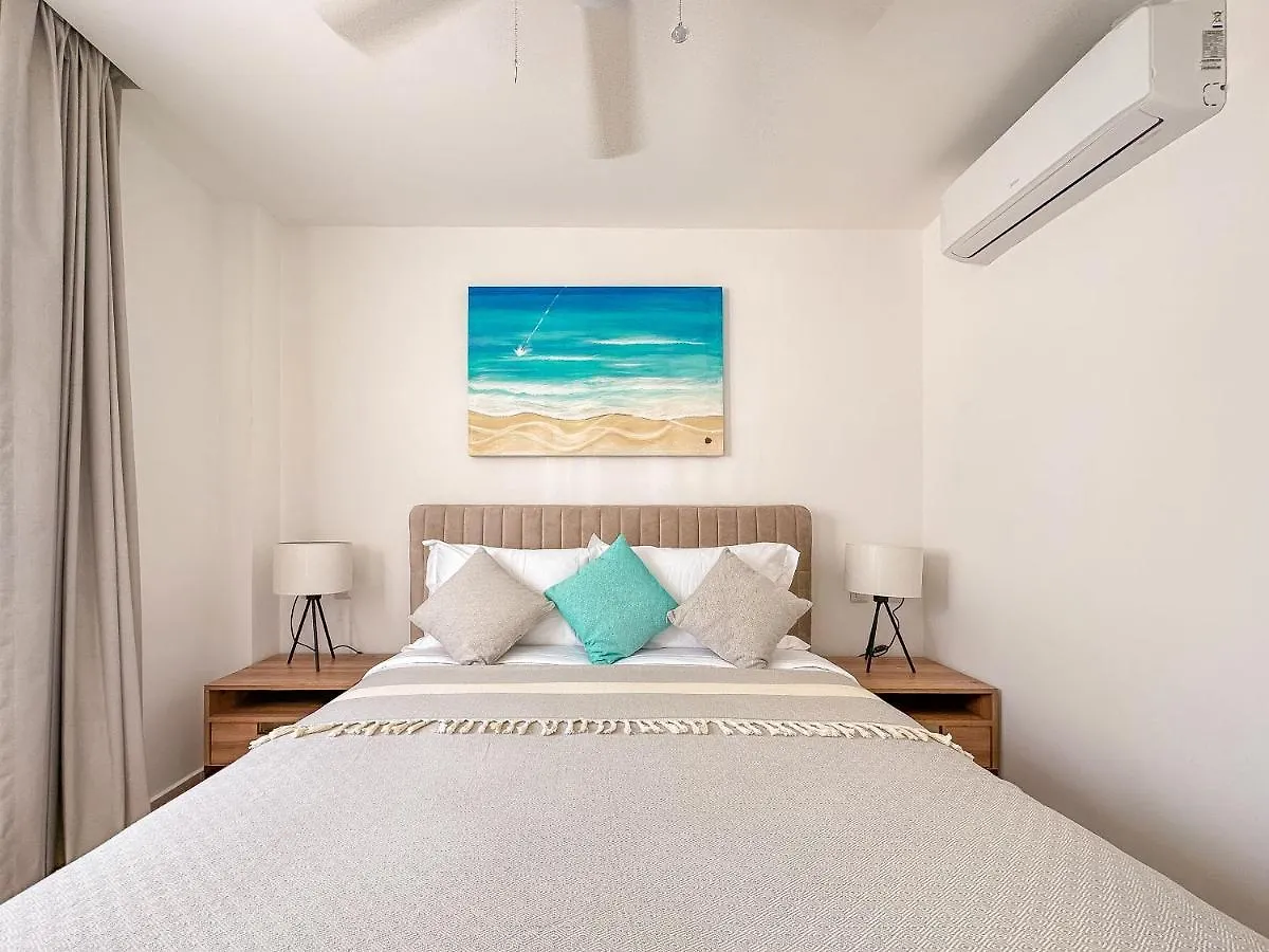 Fantastic Brand New Beach Condo プンタ・カナ
