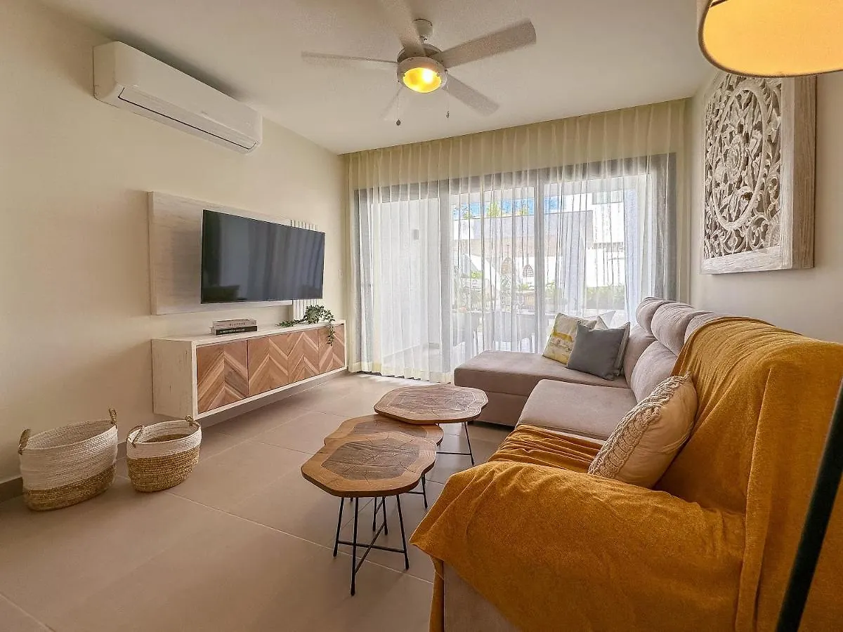 Fantastic Brand New Beach Condo プンタ・カナ