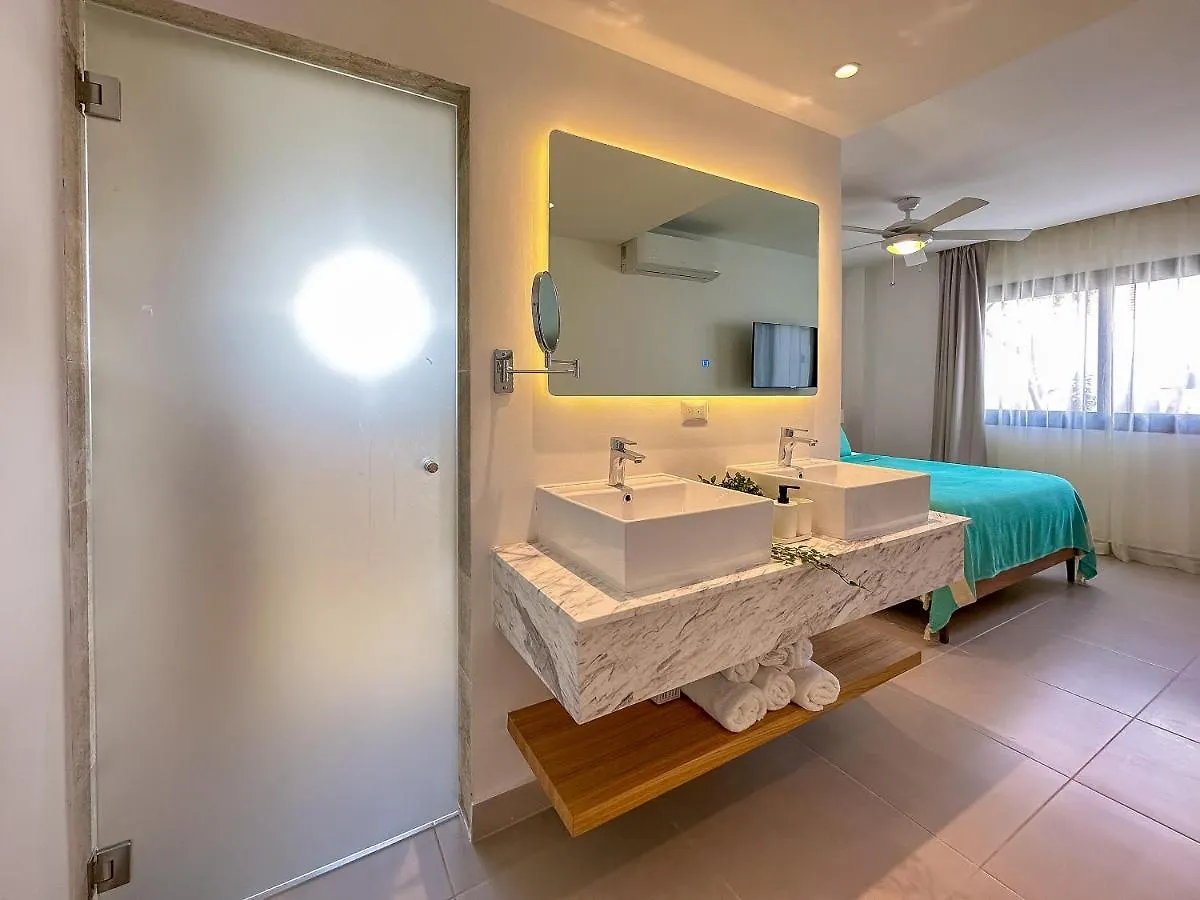 Fantastic Brand New Beach Condo プンタ・カナ