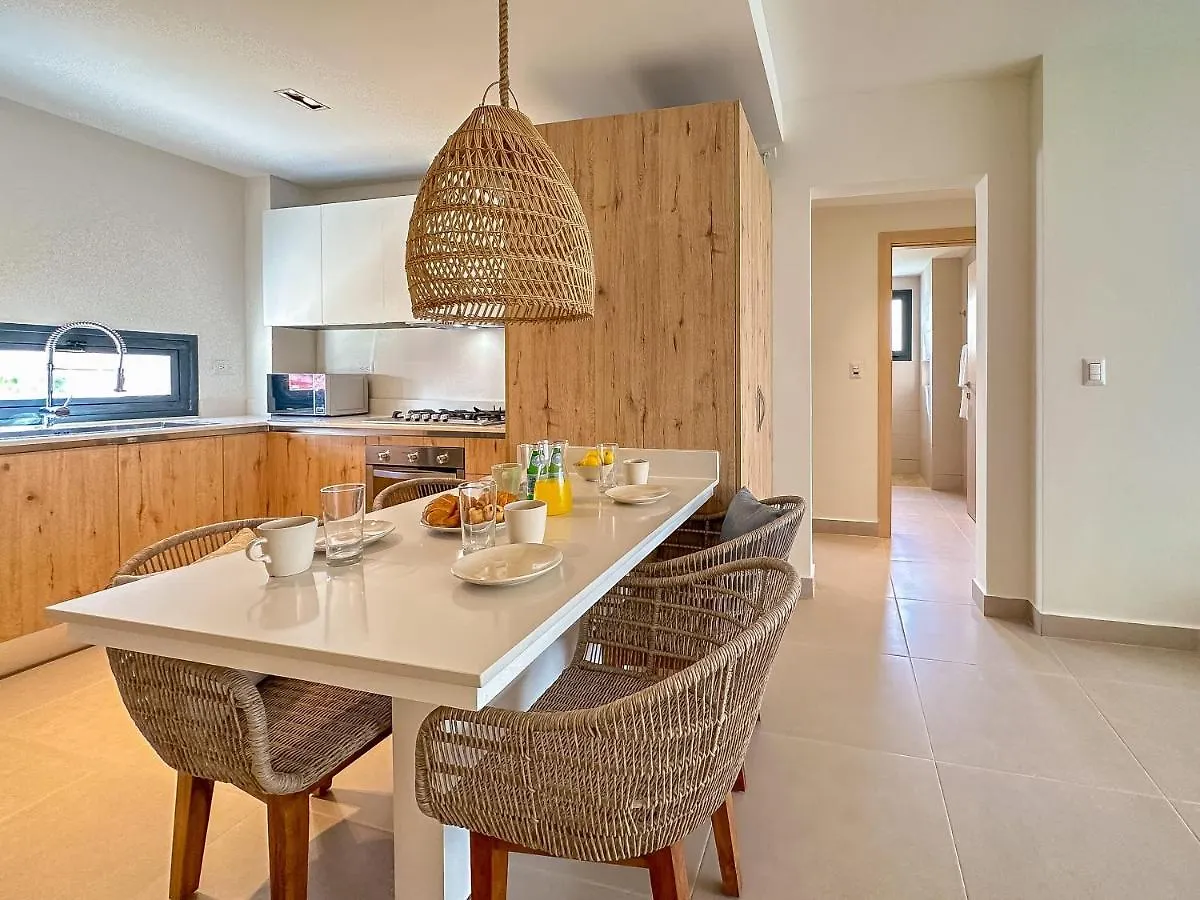 Fantastic Brand New Beach Condo プンタ・カナ